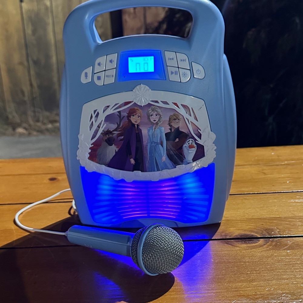 Frozen Themed Blue Karaoke Machine with Microphone